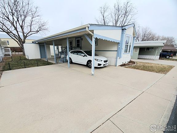2nd image of 1407 Sylmar Pl #16