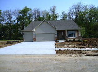 1020 Richland Park Dr, O Fallon, IL 62269