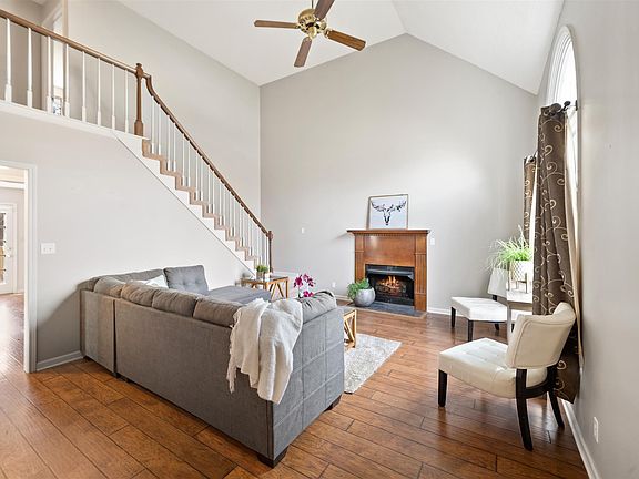 2nd image of 2208 Ladd Dr