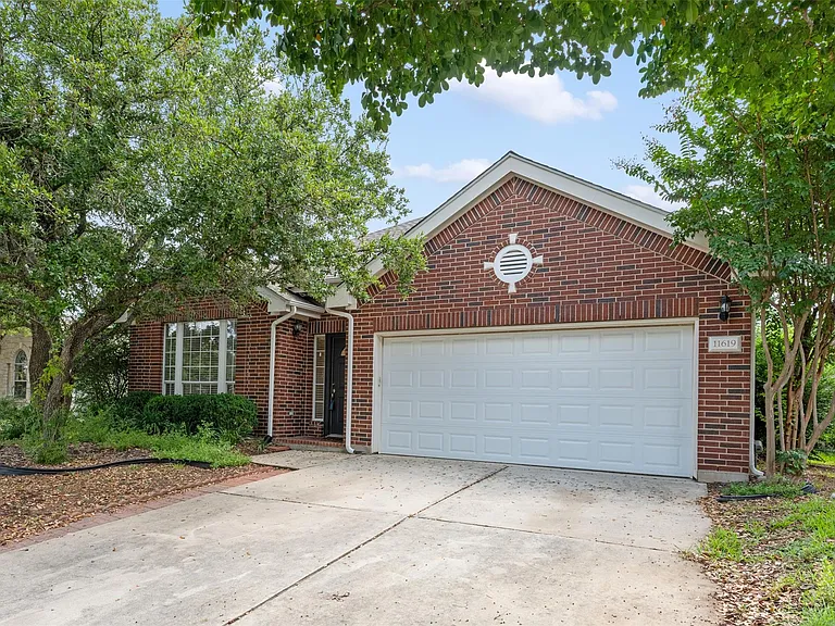 11619 Sonoma Dr — Photo 2