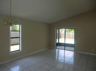 802 Grenadier Dr, Orlando, FL 32807