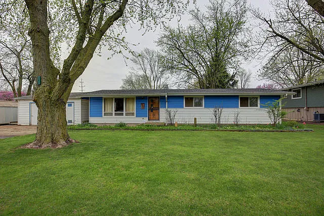 205 W Strong St photo 1