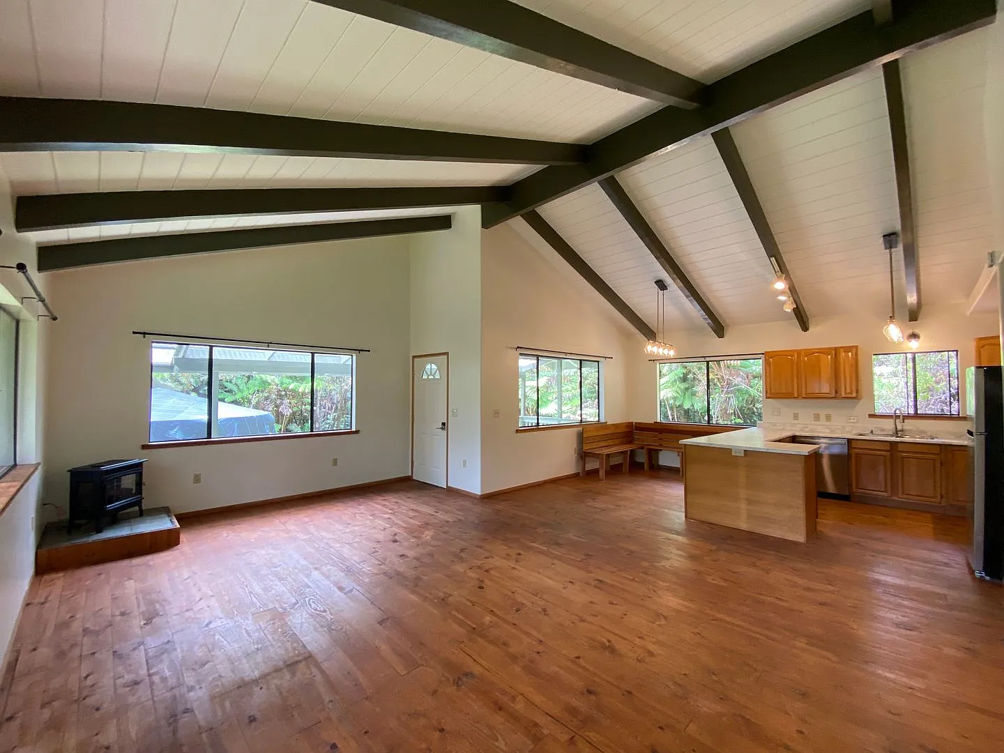 Charming 1-Bedroom Retreat in Volcano — Photo 4