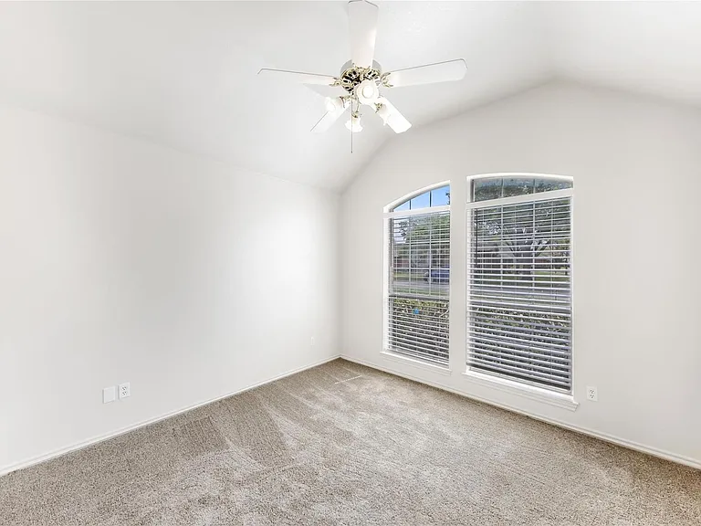 9229 Meandering Dr — Photo 20