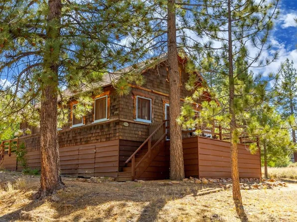 39961 Lakeview Dr, Big Bear Lake, CA 92315