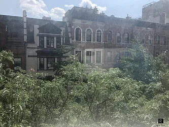 Rented by R New York