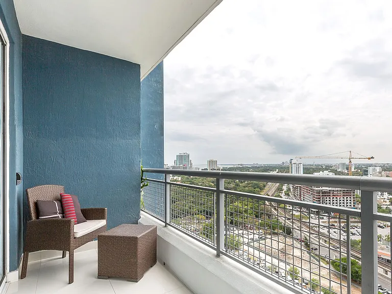 60 SW 13th St #1617 — Photo 16