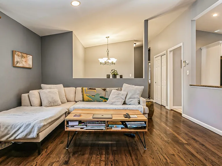 33 Brookside Pl — Photo 12