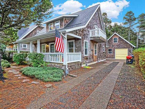 2nd image of 296 Bella Beach Dr