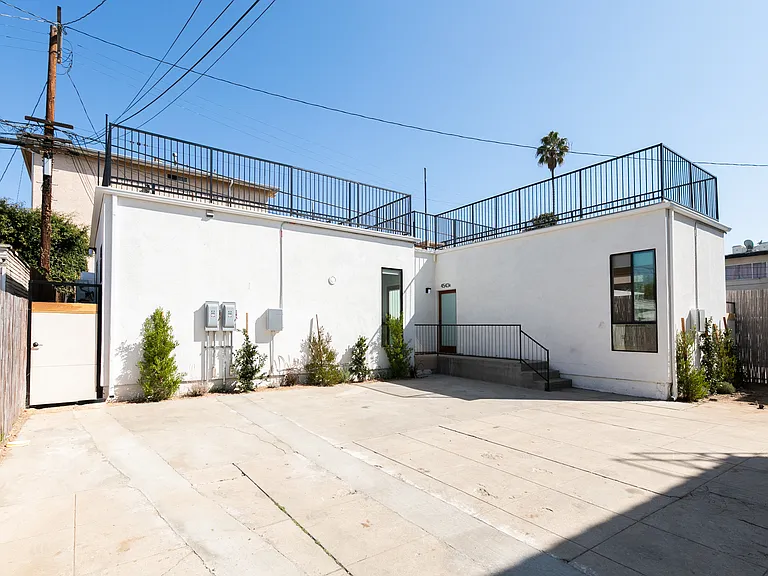 4543 Pickford St #1/4 — Photo 8