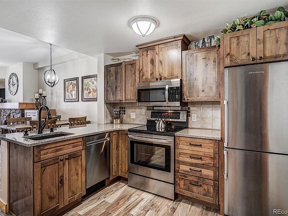 4th image of 910 Copper Road #324