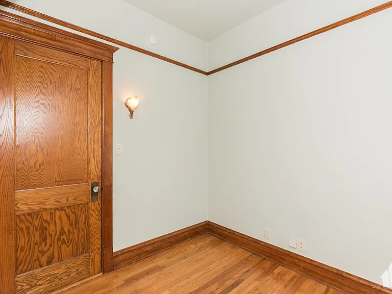3710 N Damen Ave #1 — Photo 17