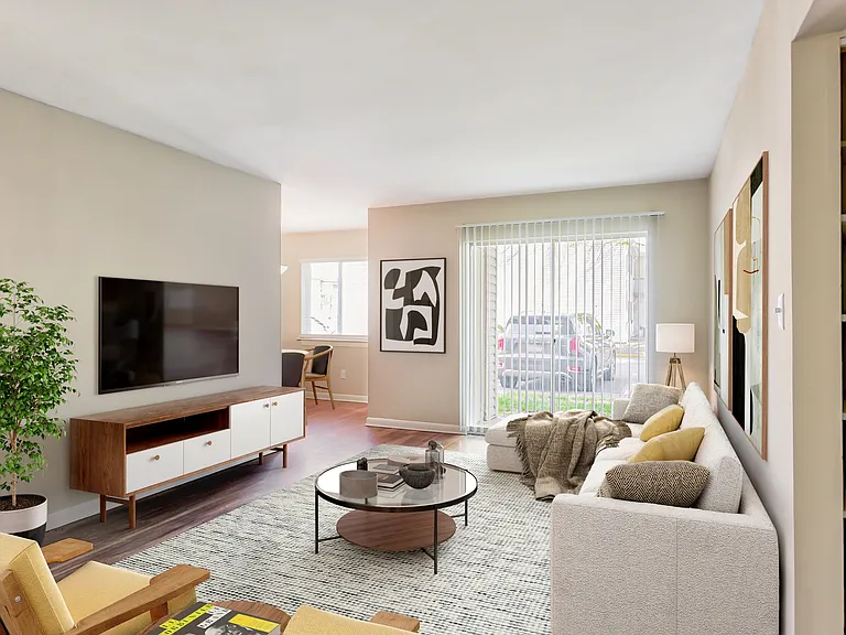 Woodshire Apartments — Photo 22