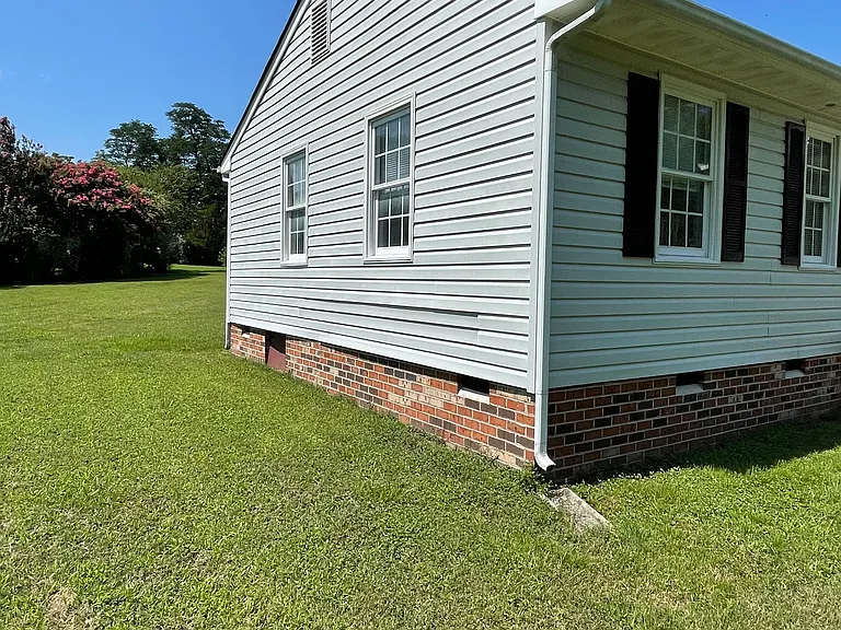 2425 Old Hanover Rd — Photo 3