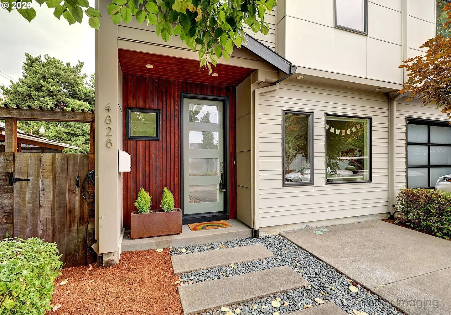 Sleek, Architect-Designed 4 Bed/2.5 Bath Townhome in Portland's beloved Mississippi Neighborhood. — Photo 2
