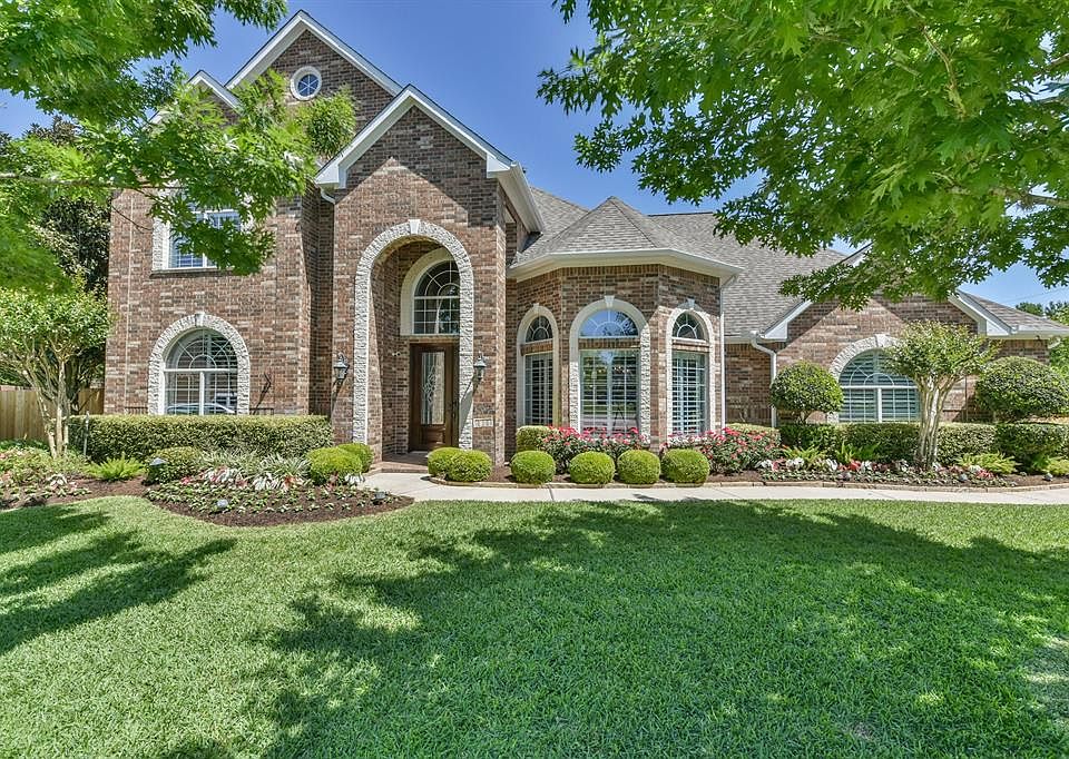 1st image of 4106 Worthing Dr