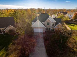 2713 W Ashbrook Ln, Muncie, IN 47304