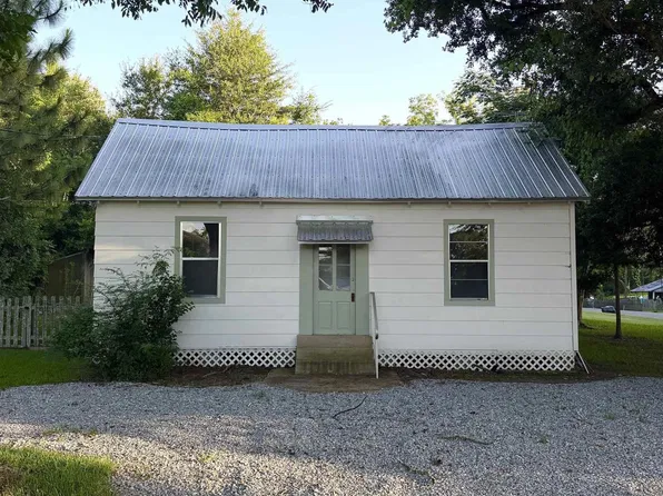 1412 Chestnut St, Jackson, LA 70748