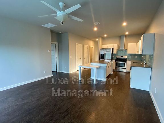5th image of 17612 Hampton Park Dr #A
