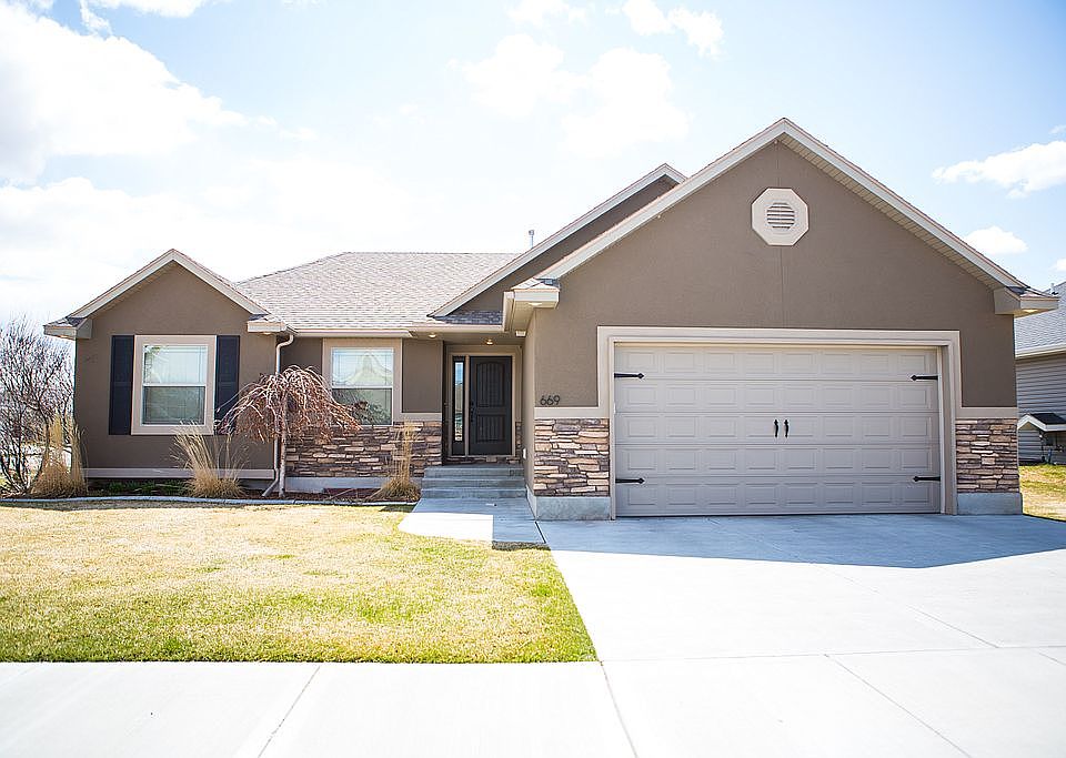 1st image of 669 Jex Ln