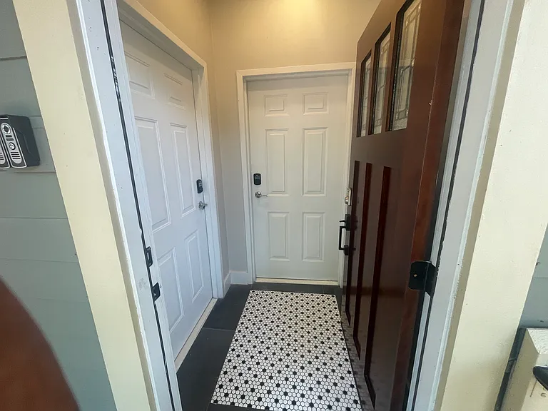 309 W Duffy St #A — Photo 47