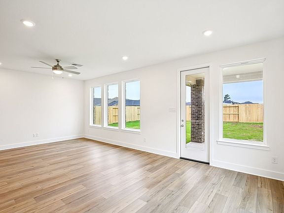 3rd image of 22319 Prickly Pear Dr
