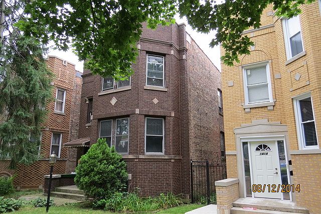 2nd image of 1412 N Lawler Ave