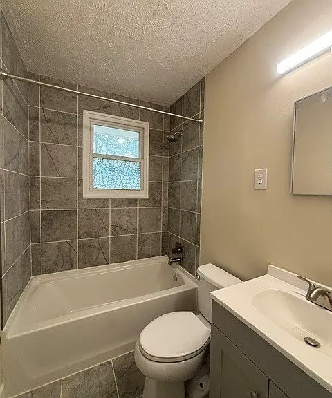 469 McPhee Dr — Photo 10