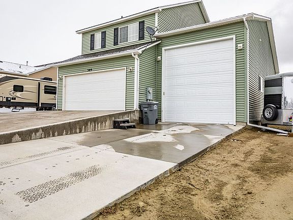 2nd image of 309 Daytona Dr