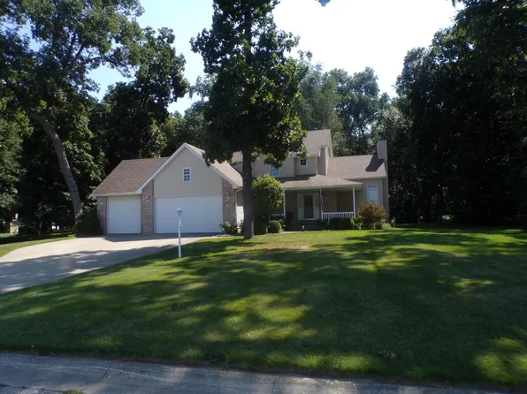 79 Niles Dr, Valparaiso, IN 46383