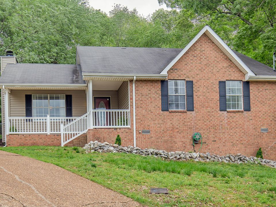 1st image of 820 Bayswater Pl