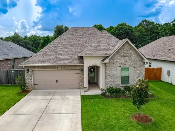 455 Terrace Lake Dr, Covington, LA 70435