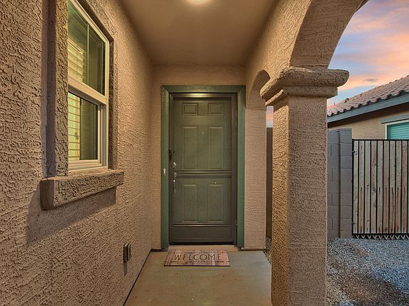 4th image of 40940 W Portis Dr