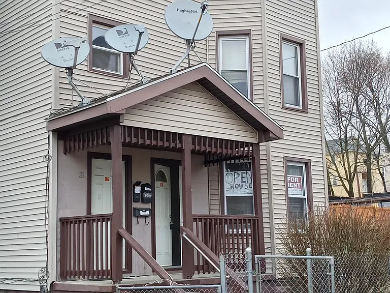 21 Webb St — Photo 7