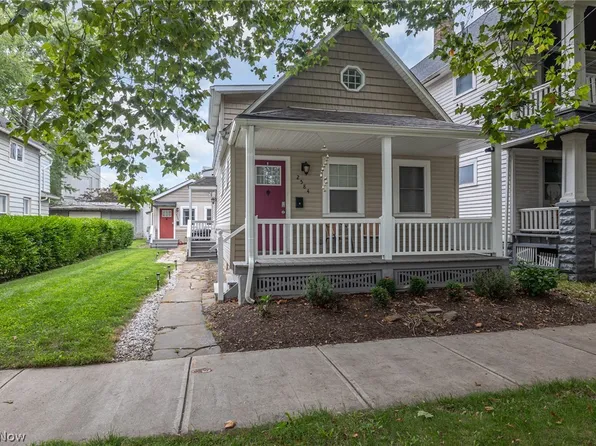 2584 W 11th St, Cleveland, OH 44113