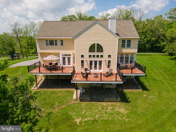 96 Harmony Ln, Harpers Ferry, WV 25425