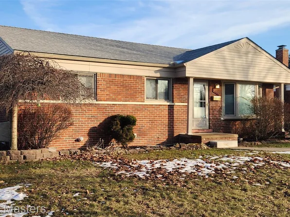 2755 Longmeadow Dr, Trenton, MI 48183