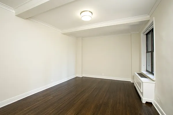 Rented by Stonehenge NYC LLC | media 7