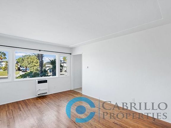 4th image of 5075 Art St