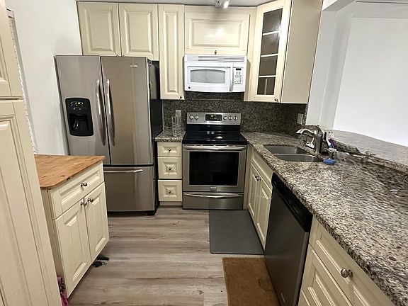 2nd image of 3624 N University Dr #3624