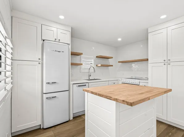 20 Juniper Drive #K, Briny Breezes, FL 33435