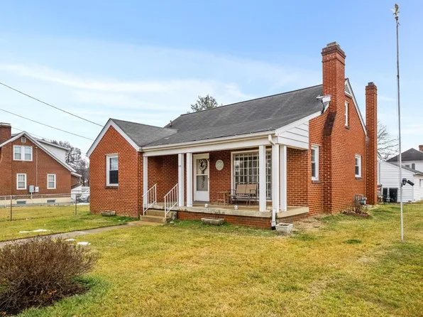 608 Florence Ave, Waynesboro, VA 22980