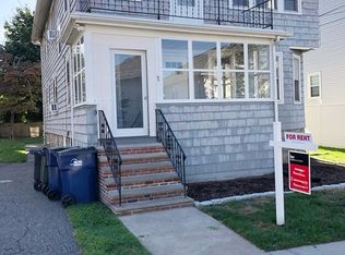 42 Garnet Rd FLOOR 2, West Roxbury, MA 02132