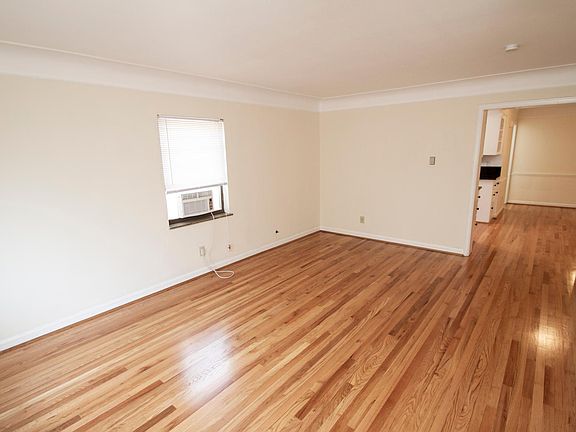 3rd image of 3610 Michigan Ave APT 2