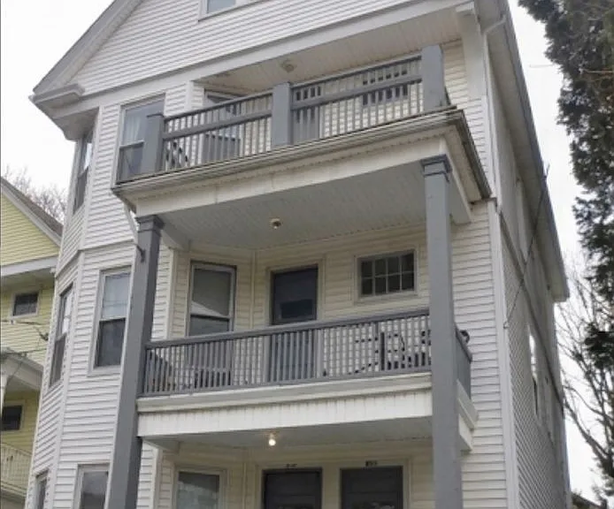 15 Glendale Avenue — Photo 1