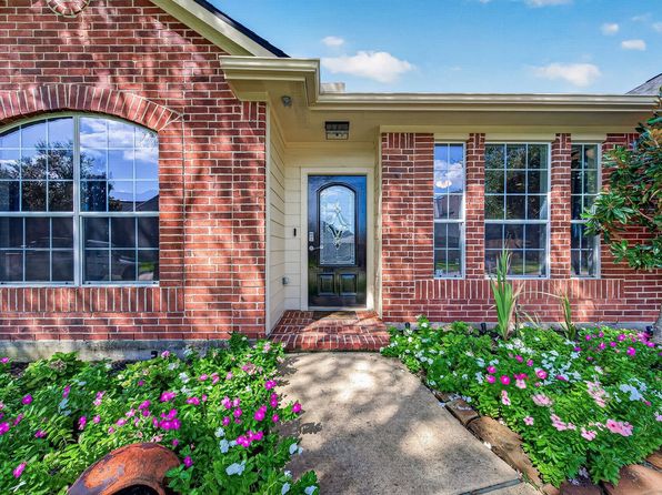 405 Wickford Ct