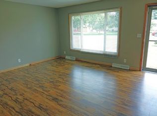 62 W Woodridge Dr #2, River Falls, WI 54022