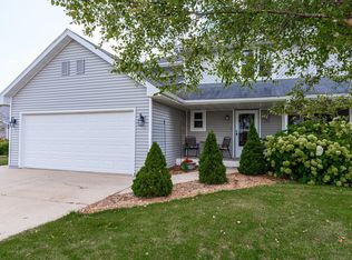 193 Park St, Belgium, WI 53004