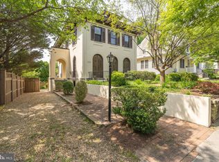 3524 Edmunds St NW, Washington, DC 20007