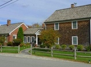 64 Spring Ln, Rockport, ME 04856